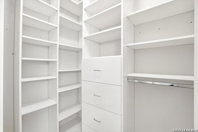 Image 40 of 50 For 13115 Five Brks