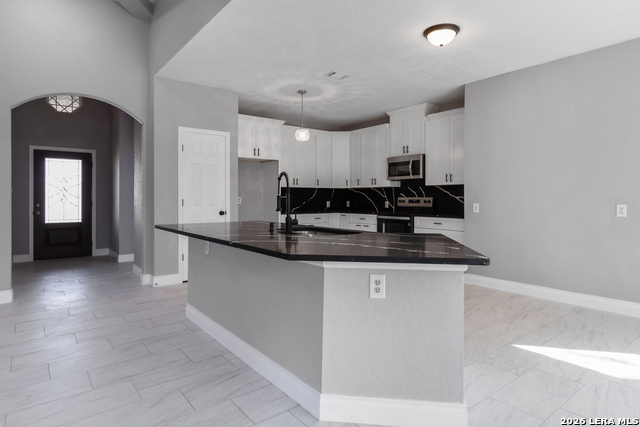 Listing photo id 9 for 3938 New Mathis