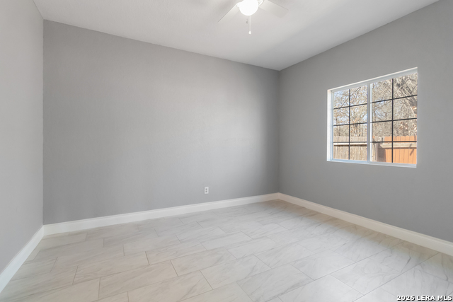 Listing photo id 20 for 3938 New Mathis