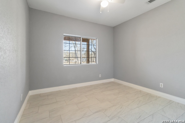 Listing photo id 22 for 3938 New Mathis