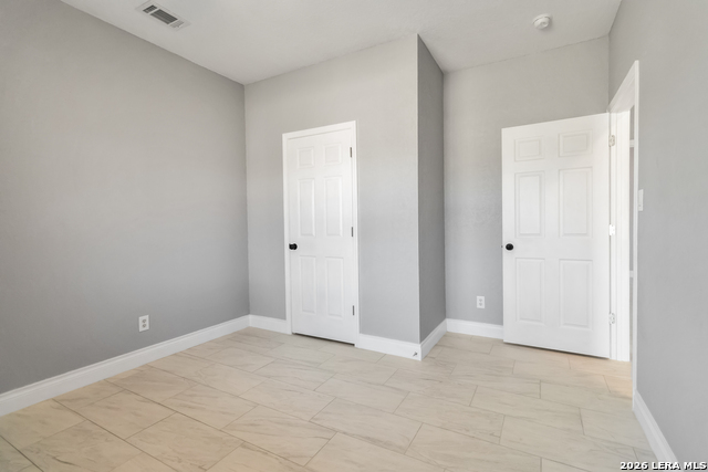 Listing photo id 23 for 3938 New Mathis