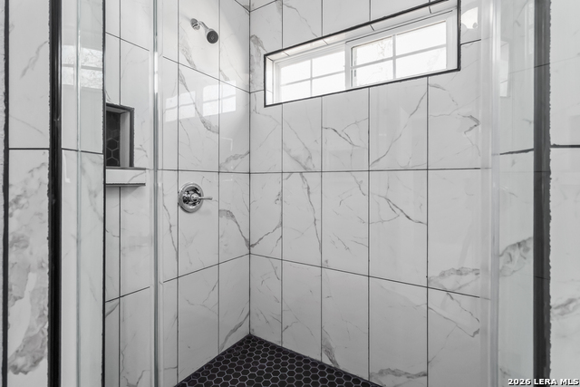 Listing photo id 25 for 3938 New Mathis