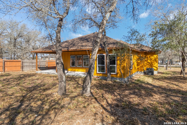 Listing photo id 29 for 3938 New Mathis