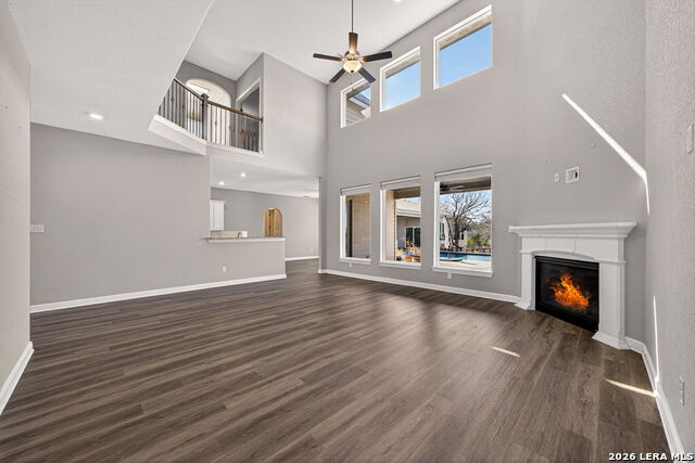 Listing photo id 10 for 588 Texas  