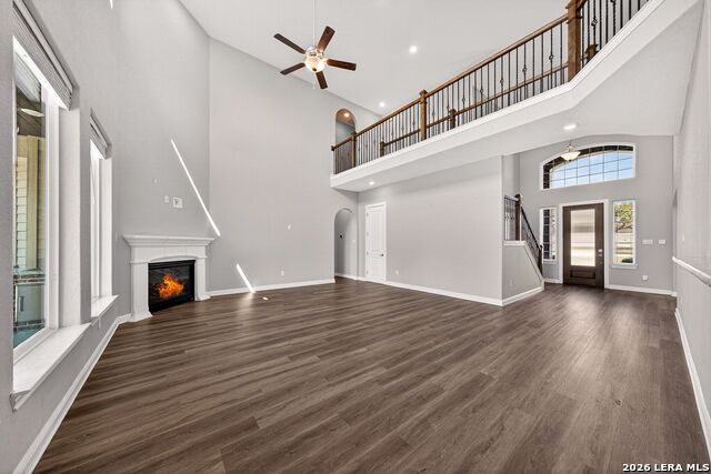 Listing photo id 11 for 588 Texas  
