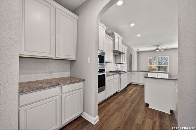 Listing photo id 17 for 588 Texas  