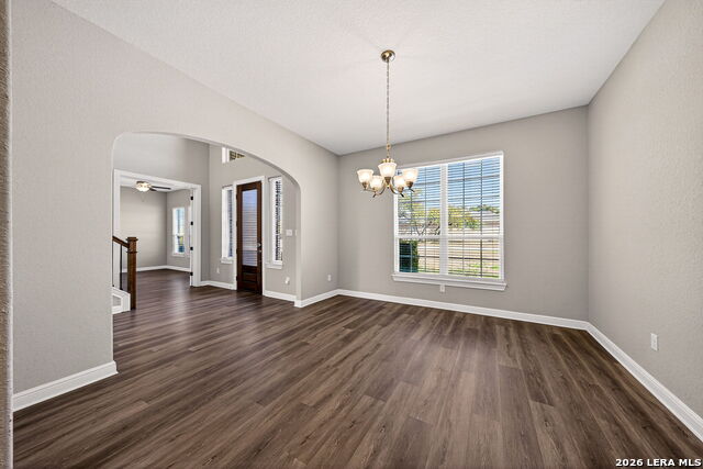 Listing photo id 18 for 588 Texas  