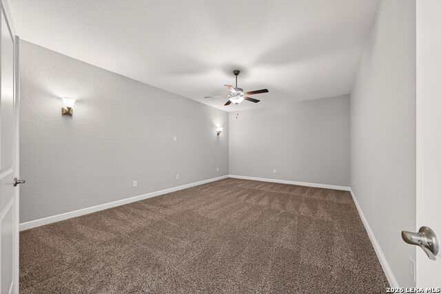 Listing photo id 37 for 588 Texas  