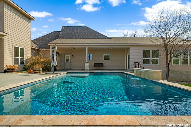 Listing photo id 42 for 588 Texas  
