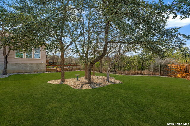 Listing photo id 46 for 588 Texas  