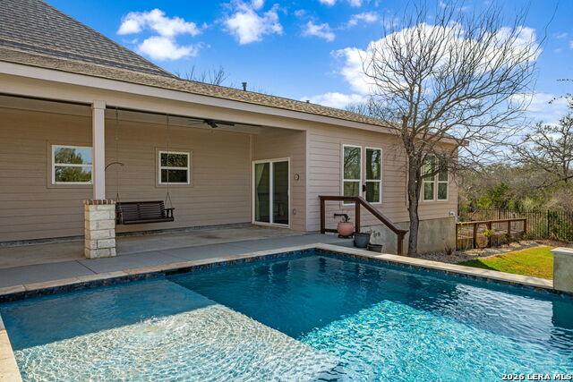 Listing photo id 50 for 588 Texas  