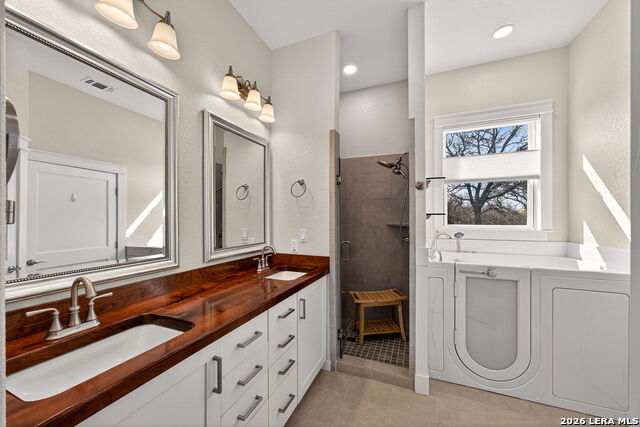 Listing photo id 59 for 588 Texas  