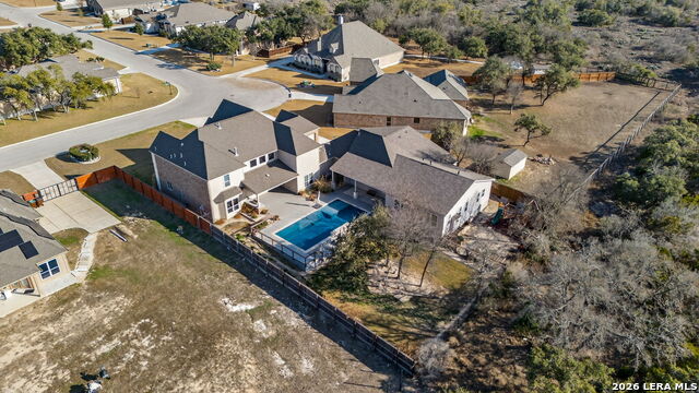 Listing photo id 74 for 588 Texas  