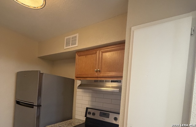 Image 3 of 6 For 6611 Southpoint  131-b