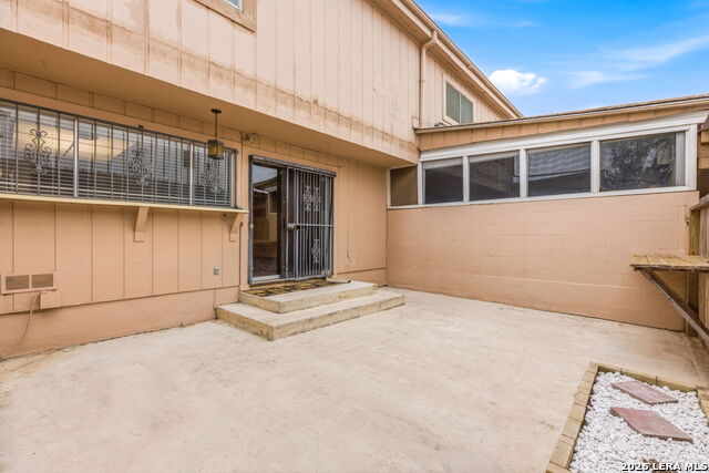 Image 34 of 48 For 6746 Crown Ridge