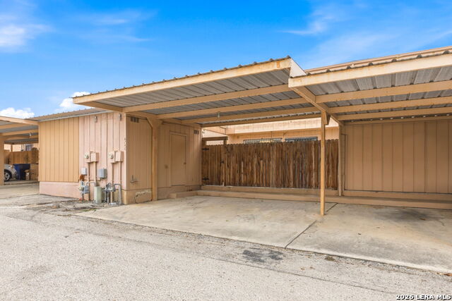 Image 36 of 48 For 6746 Crown Ridge