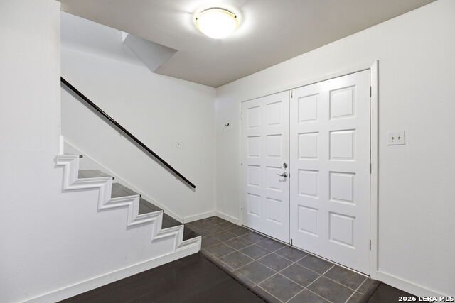 Image 4 of 48 For 6746 Crown Ridge