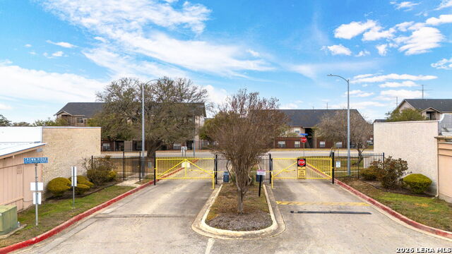 Image 44 of 48 For 6746 Crown Ridge