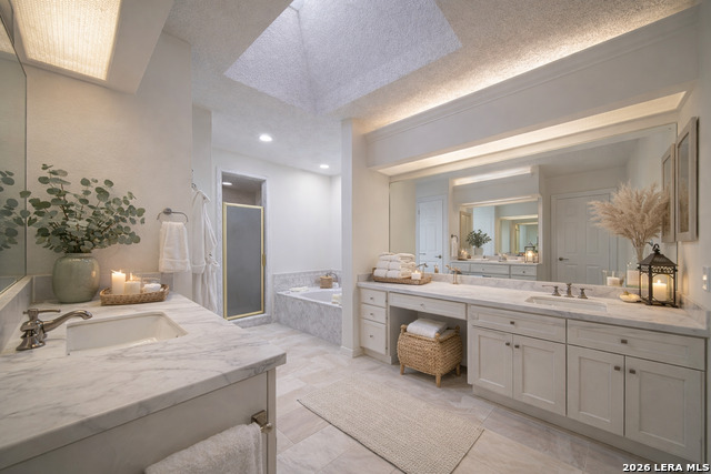 Image 17 of 34 For 1211 Alamo  