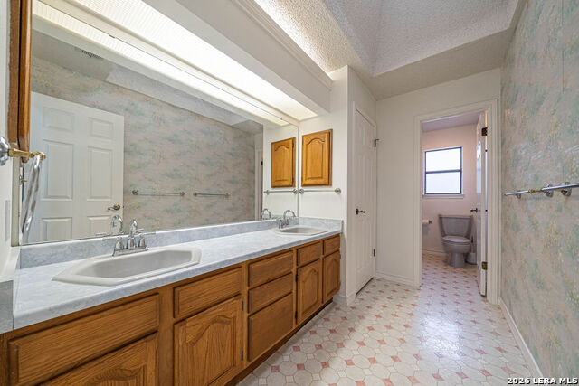 Image 20 of 34 For 1211 Alamo  