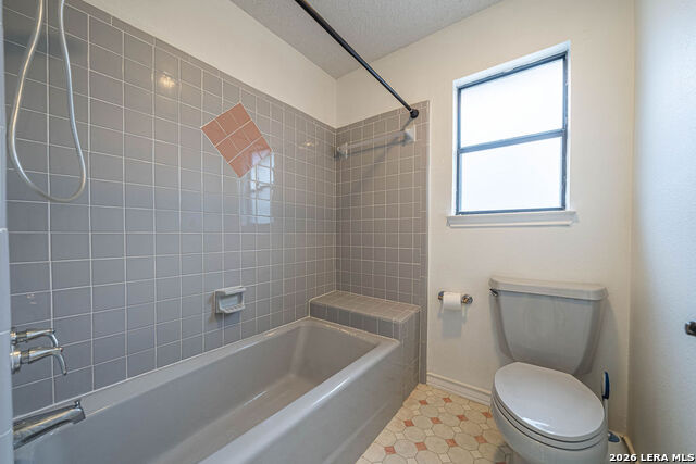 Image 21 of 34 For 1211 Alamo  