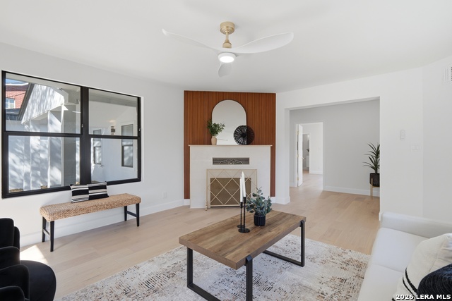 Image 22 of 30 For 319 Terra Alta E