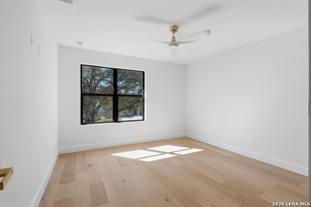 Image 23 of 30 For 319 Terra Alta E