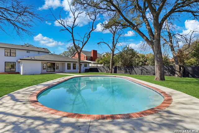 Image 27 of 30 For 319 Terra Alta E