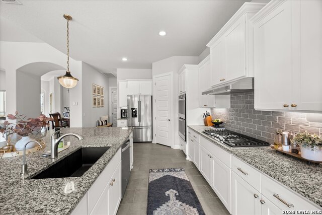 Image 15 of 47 For 114 El Cielo