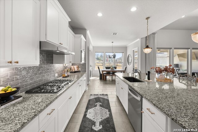 Image 17 of 47 For 114 El Cielo