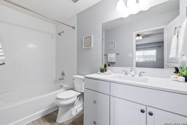 Image 16 of 25 For 26918 Villa Toscana