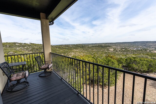 Listing photo id 12 for 285 Timberhill
