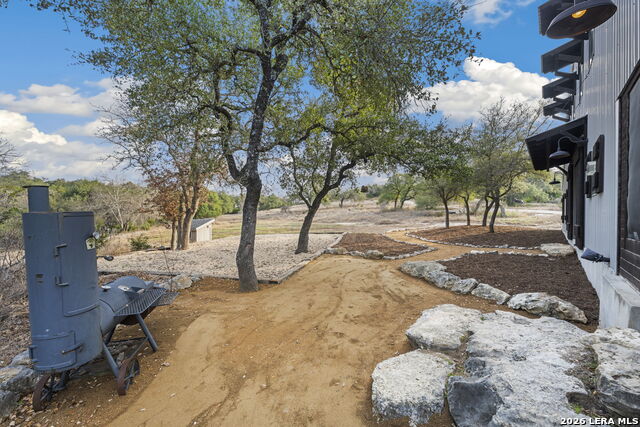 Listing photo id 19 for 2870 Rebecca Creek