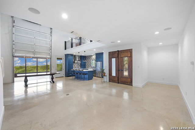 Listing photo id 2 for 2870 Rebecca Creek