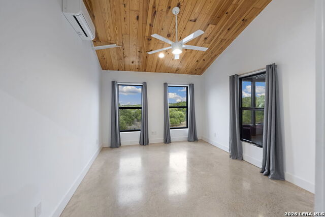 Listing photo id 7 for 2870 Rebecca Creek