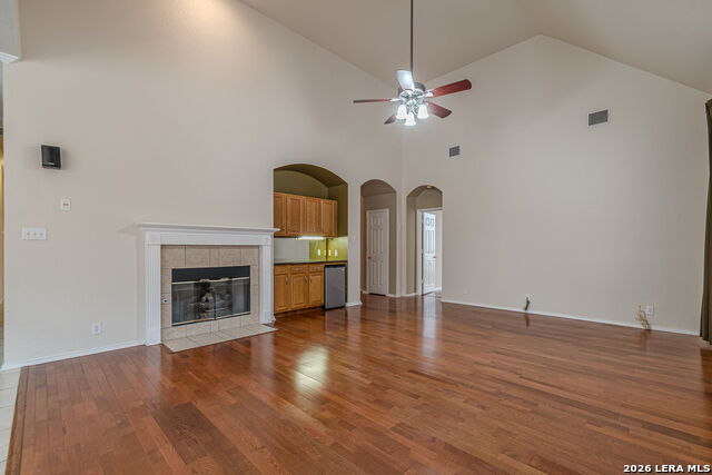 Image 14 of 50 For 843 Peg Oak  