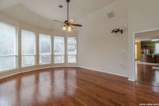 Image 20 of 50 For 843 Peg Oak  