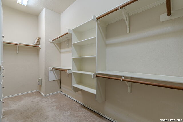 Image 27 of 50 For 843 Peg Oak  