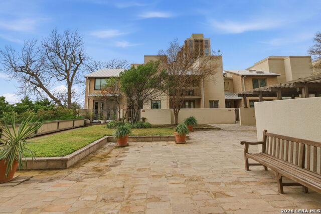 Image 24 of 29 For 4001 New Braunfels N Apt 300a