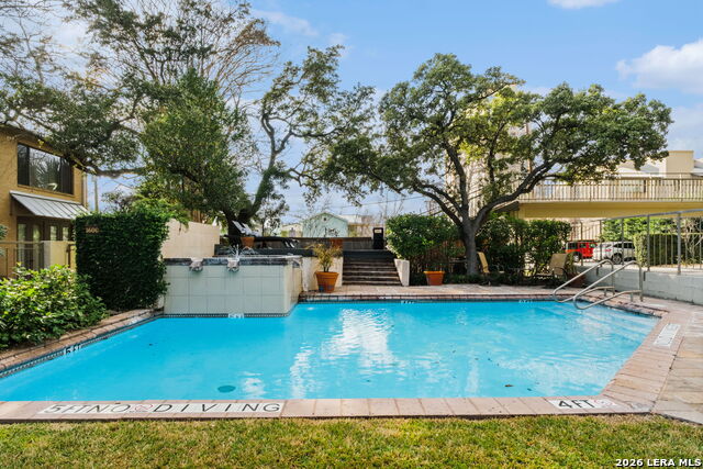 Image 27 of 29 For 4001 New Braunfels N Apt 300a