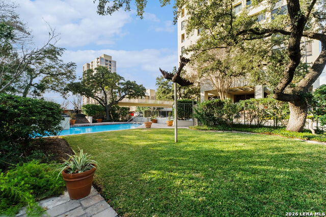 Image 28 of 29 For 4001 New Braunfels N Apt 300a