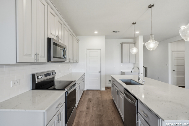 Image 17 of 38 For 166 Thorny Grove