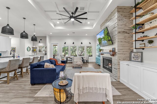 Image 18 of 84 For 740 Sharp Springs