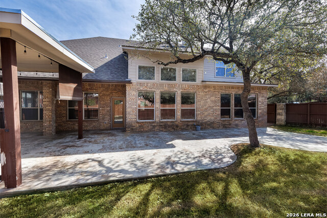 Image 8 of 41 For 18803 Millhollow