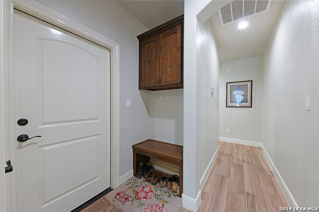 Image 16 of 37 For 105 Bobby Lynn