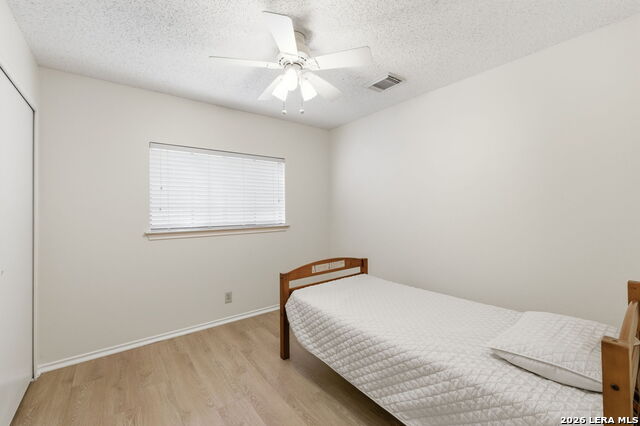 Image 22 of 43 For 5506 Kenton Bluff