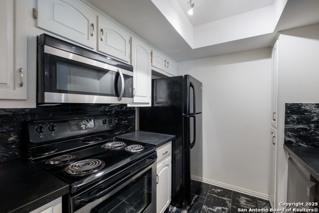 Image 16 of 32 For 11843 Braesview  1614