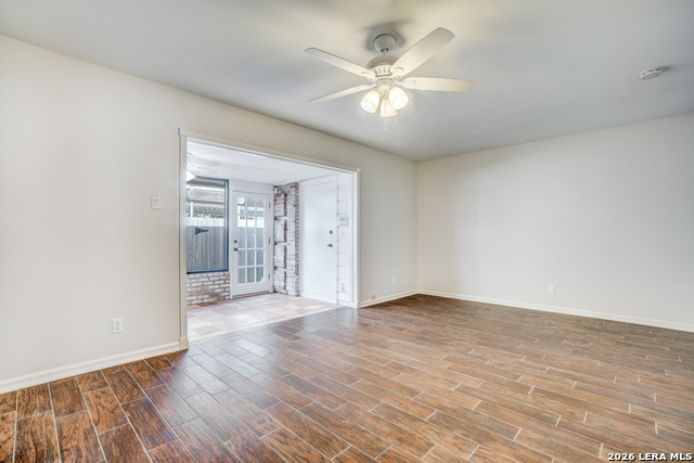 Image 14 of 17 For 122 Terra Alta E 21