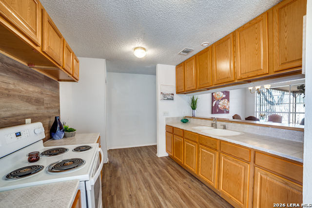 Image 11 of 19 For 9502 Woodland