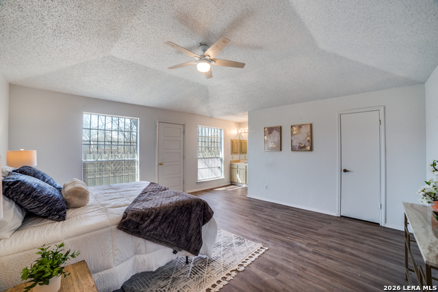 Image 13 of 19 For 9502 Woodland